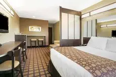 Microtel Inn & Suites by Wyndham Austin Airport 