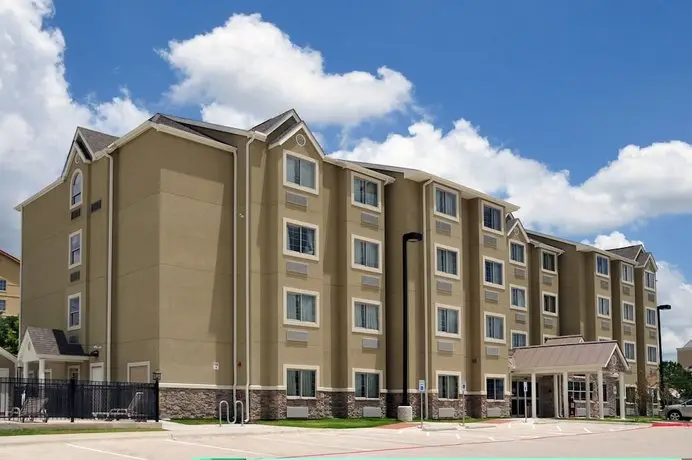 Microtel Inn & Suites by Wyndham Austin Airport 