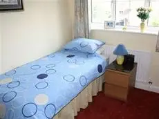 4 Meadowgate Close Bed & Breakfast Cardiff 