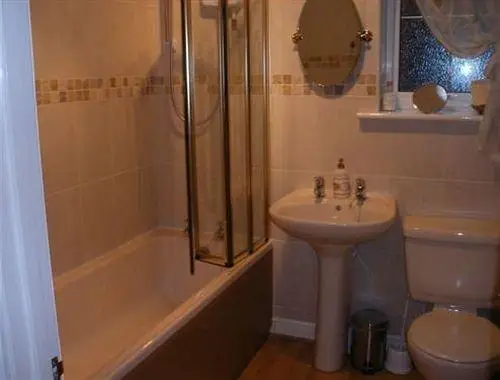 4 Meadowgate Close Bed & Breakfast Cardiff 