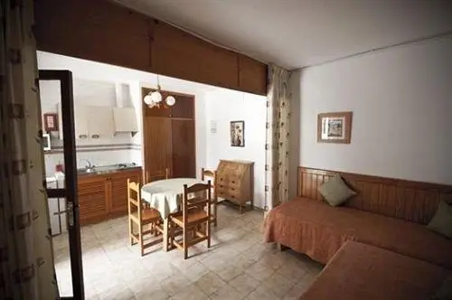 Apartamentos Zodiac Ses Fontanelles