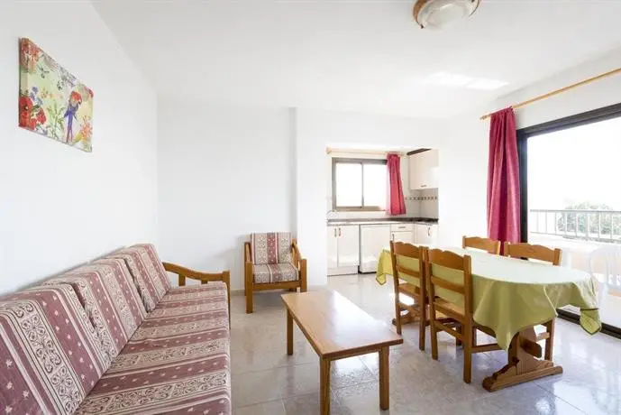 Apartamentos Zodiac Ses Fontanelles 