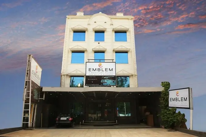 Emblem Hotel Sector 14 Gurgaon