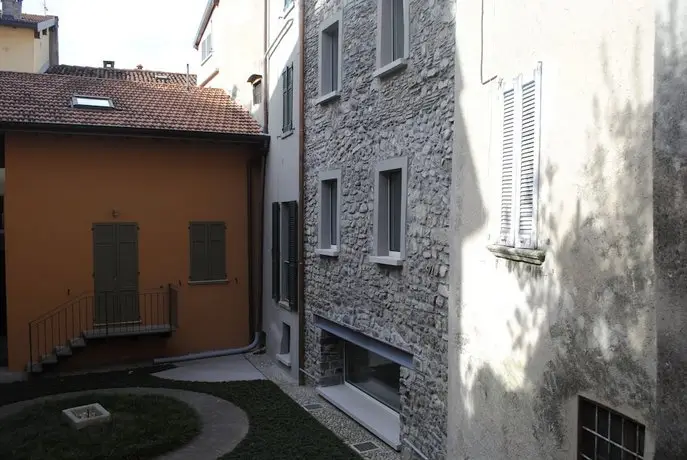 Nene-Il Vicolo Apartments and Rooms 