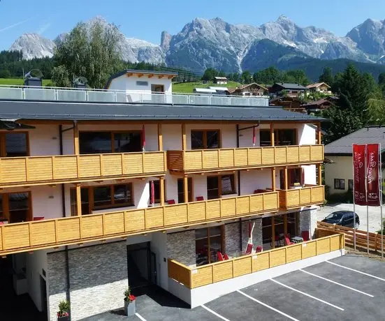 AlpenParks Hotel & Apartment Maria Alm