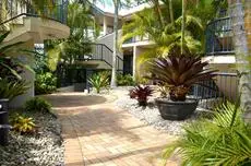 Outrigger Bay Apartments 