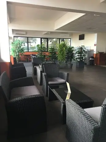 Tahiti Airport Motel