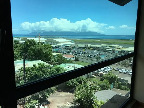 Tahiti Airport Motel 