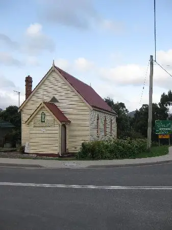 Strahan Colonial Cottages