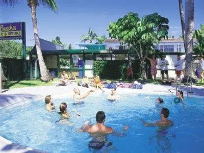 Beaches Backpackers Airlie Beach - Hostel