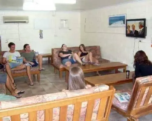 Beaches Backpackers Airlie Beach - Hostel 