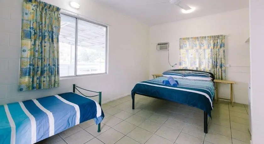 Beaches Backpackers Airlie Beach - Hostel 