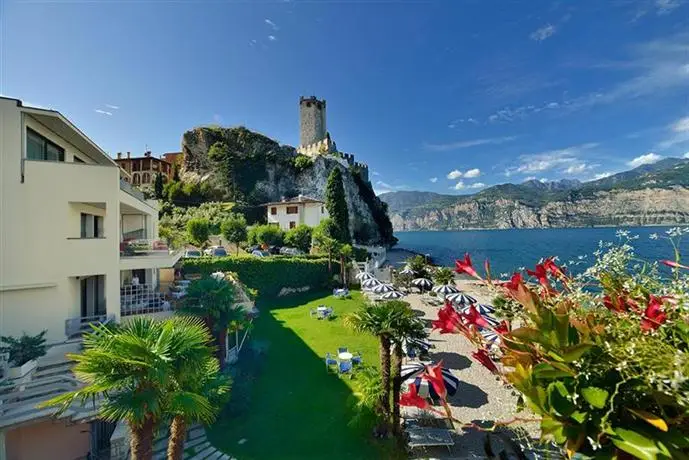 Hotel Castello Lake Front