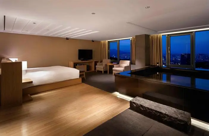 Banyan Tree Club & Spa Seoul 