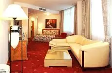 Garni Hotel Master 