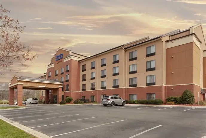 Fairfield Inn & Suites by Marriott Charlotte Matthews