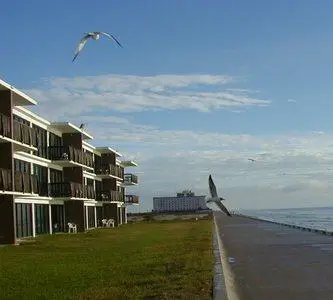 Island House BeachFront Condo Hotel