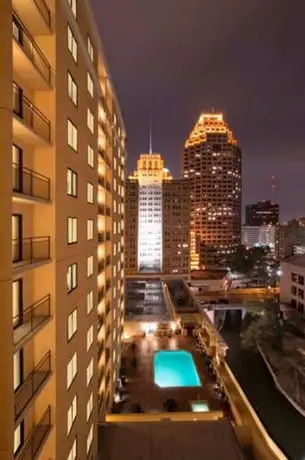 Embassy Suites San Antonio Riverwalk-Downtown 