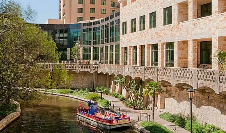 Embassy Suites San Antonio Riverwalk-Downtown 