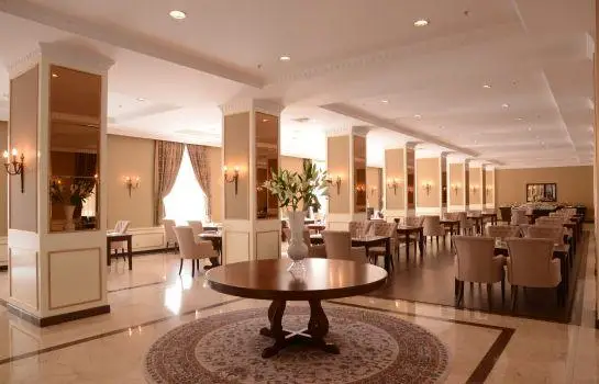 Lotte City Hotel Tashkent Palace