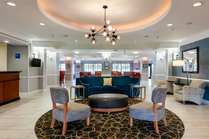 Comfort Inn & Suites Savannah Airport