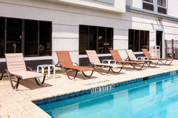 Comfort Inn & Suites Savannah Airport 