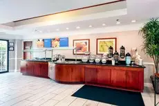 Comfort Inn & Suites Savannah Airport 