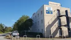 Hotelf1 Frejus Roquebrune Sur Argens 