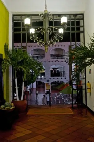 Hotel Sansiraka 