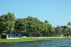 Illikkalam Lakeside Cottages 