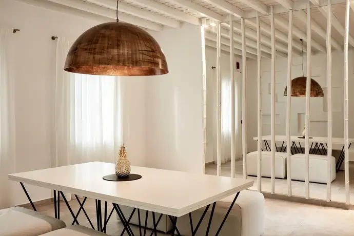 Absolut Mykonos Suites & More 