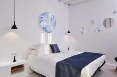 Absolut Mykonos Suites & More 