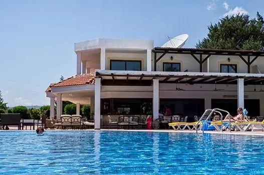 Pefkos Village Resort 