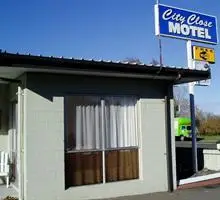 City Close Motel 