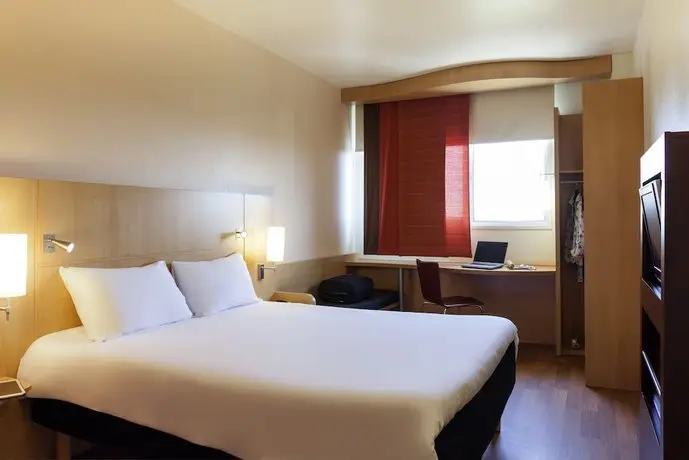 Ibis Oviedo 