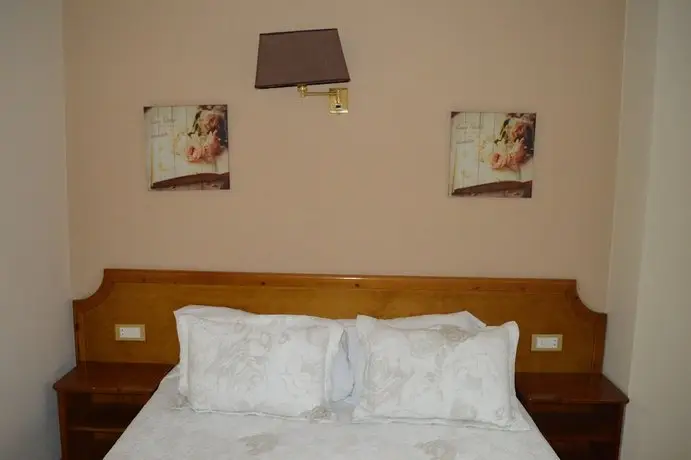 Hotel Los Robles Cangas de Onis 