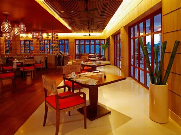 Centara Grand Beach Resort Phuket 