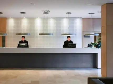 DoubleTree by Hilton Girona 