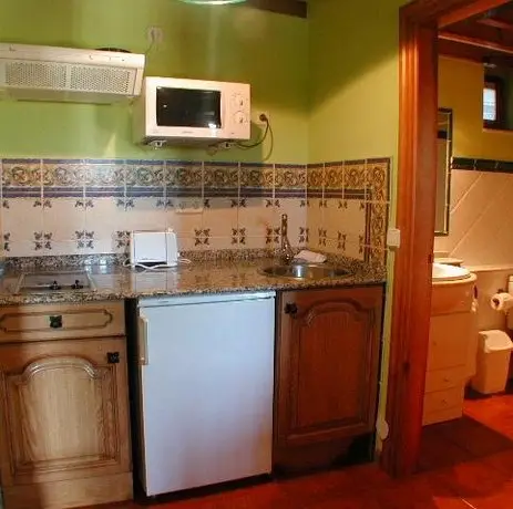 Apartamentos Rurales La Torea 