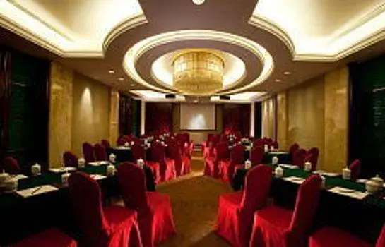 New Century Pujiang Hotel 