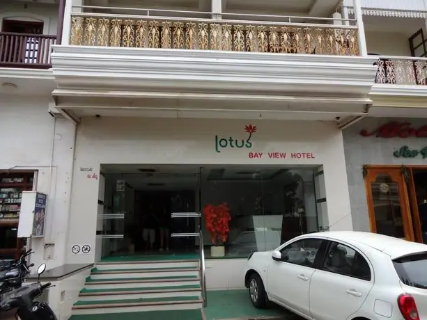 Lotus Bay View Hotel 