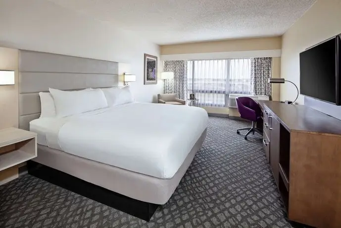 DoubleTree by Hilton New Orleans Airport 