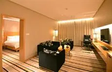 Wu Sheng Guan Holiday Hotel 