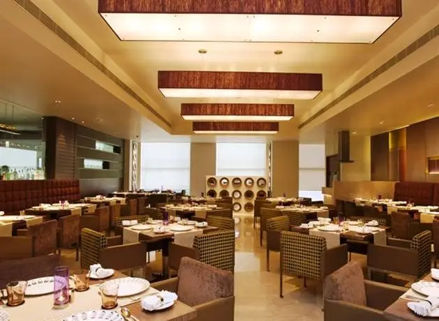 The Raintree Hotel Anna Salai