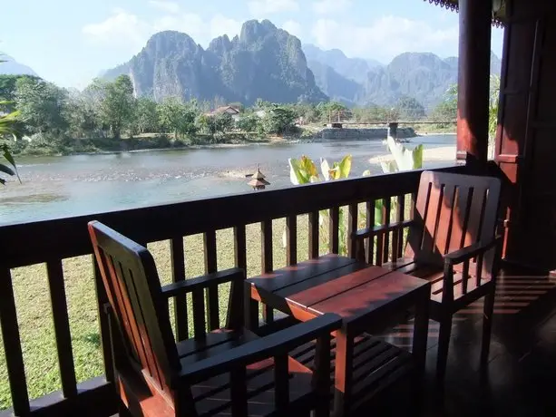 Villa Vang Vieng Riverside 