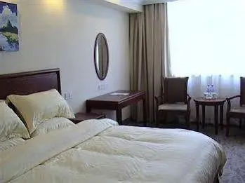 GreenTree Inn Jiangsu Huaian Chuzhou Avenue Business Hotel