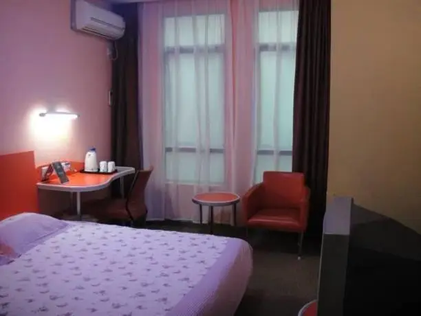 Motel168 Xinzhong Road Inn Zhongshan