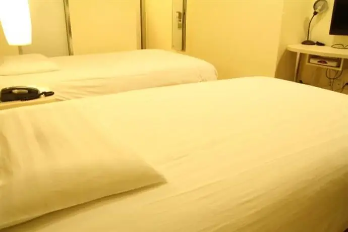 Motel168 Xinzhong Road Inn Zhongshan 