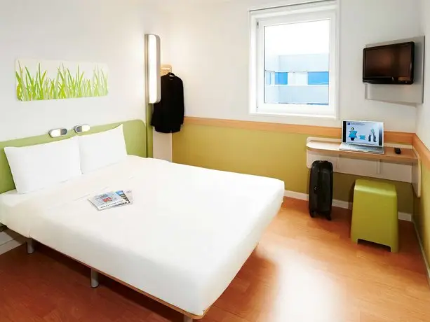 Ibis Budget Orly Chevilly Tram 7 