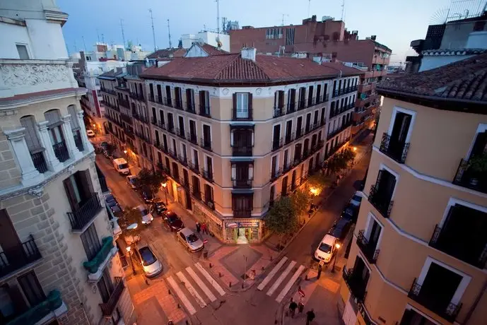 Madrid Central Suites 